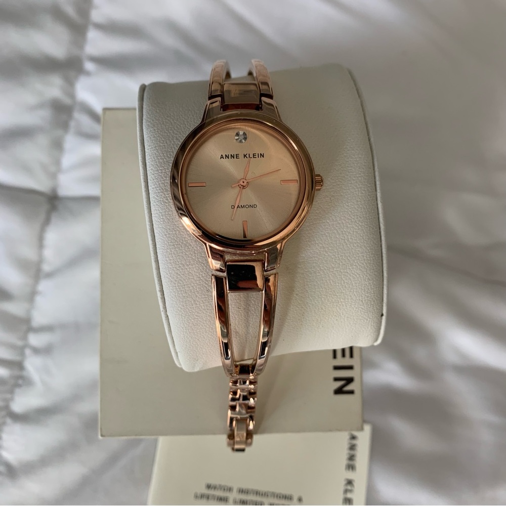 Anne Klein watch 💛